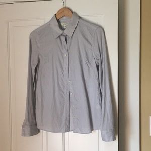 Fitted pinstriped dress shirt